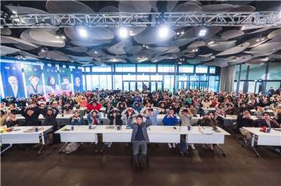 Netflix在金馬影展期間推出台灣影集《如果我不曾見過太陽》世界首映，主創與演員與現場觀眾交流。（Netflix提供）