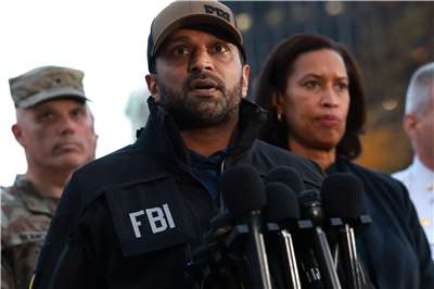 2名美國國民兵26日在白宮附近遭到槍擊，聯邦調查局局長巴特爾(Kash Patel)說明案情。