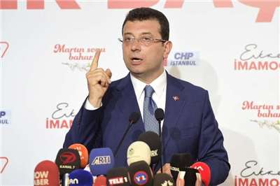 伊斯坦堡市長伊瑪莫魯(Ekrem Imamoglu) 遭檢方起訴，求處的最高刑期累計可達2000年以上。(資料照片)