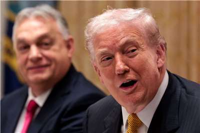 美國總統川普(右)會見匈牙利總理奧班(Viktor Orban)(左)。