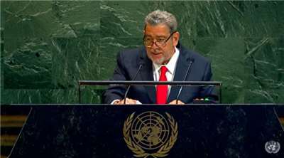 聖文森及格瑞那丁總理龔薩福。(YT/@unitednations)