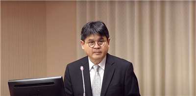 鐵道局長楊正君。(翻攝國會頻道)