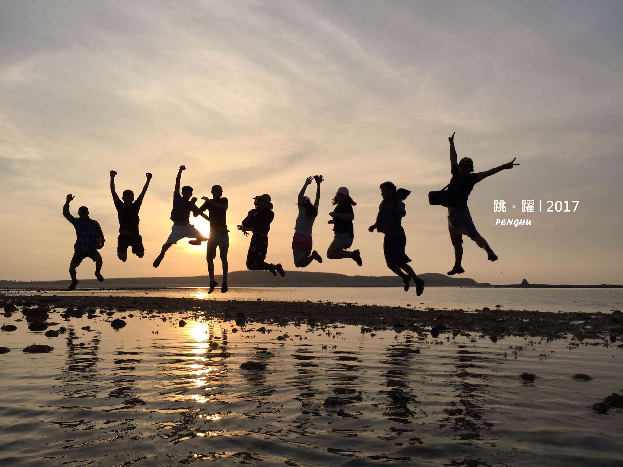 劉謦榕與青年夥伴們的雀躍 本照片轉載自劉謦榕臉書