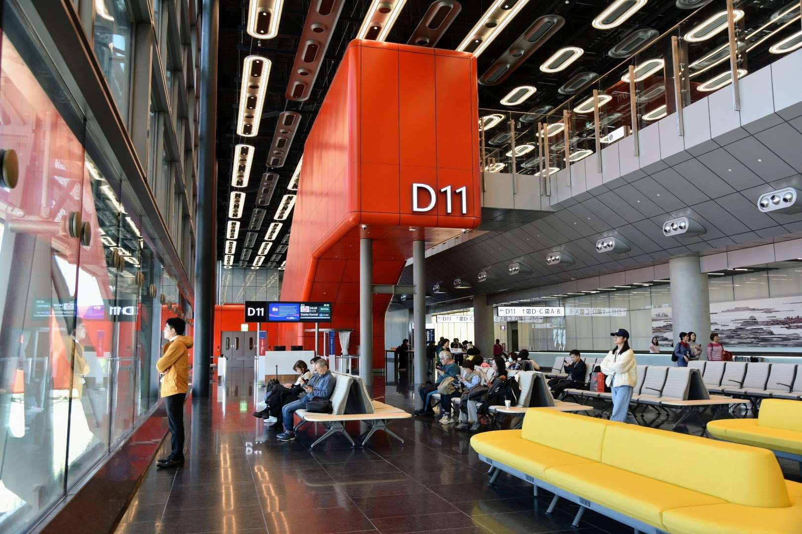 桃園機場第三航廈北廊廳一景。(桃機公司提供)