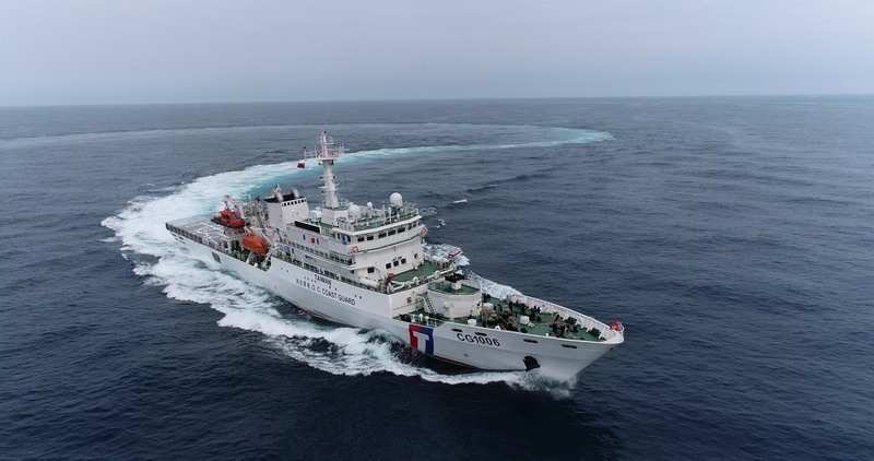 海巡署7日上午透過新聞稿表示，中國海事局3艘公務船在台灣海峽中線以西、靠近中方水域進行演練，海巡署運用聯合情監偵手段，全程掌握中國艦船動態，目前台灣周邊海域狀況正常。
（海巡署提供）