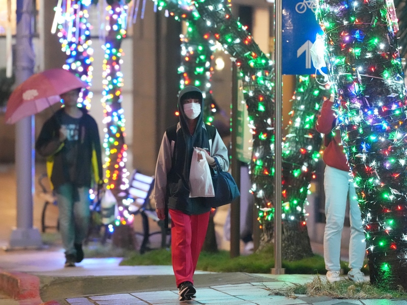 東北季風增強北部整天濕涼。