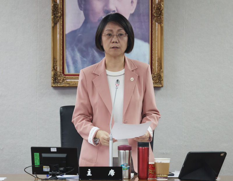 立院司委會31日將審查國民黨立委翁曉玲提出的「政務人員法草案」，該草案明定政務人員不得動用行政資源從事選舉、罷免活動，違者最高開罰新台幣20萬元，情節嚴重者應予免職。資料照。
