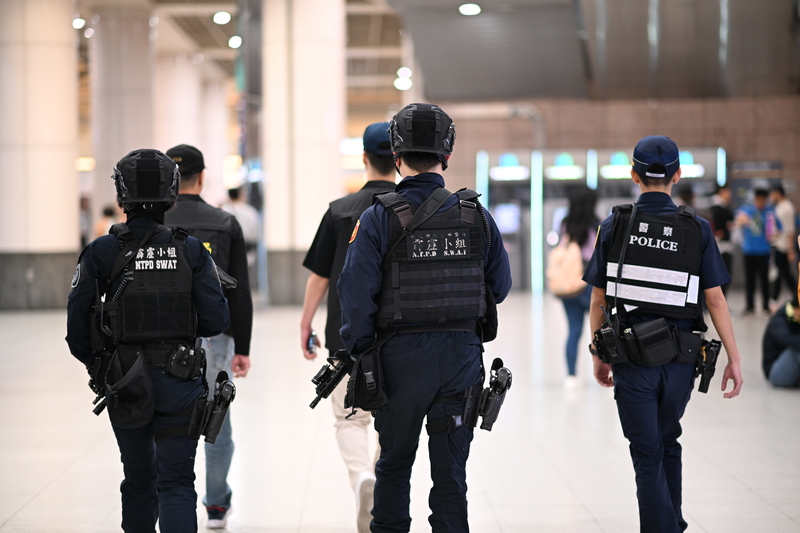 內政部警政署30日表示，總計本次跨年及元旦活動共37場，合計動員警力8069人、民力2792人，將全力維護活動安全與秩序。（警政署提供）

