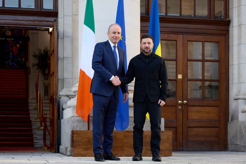 烏克蘭總統澤倫斯基(Volodymyr Zelenskyy)日前訪問愛爾蘭，並會晤愛爾蘭總理馬丁(Micheal Martin)。(圖:烏克蘭總統府)