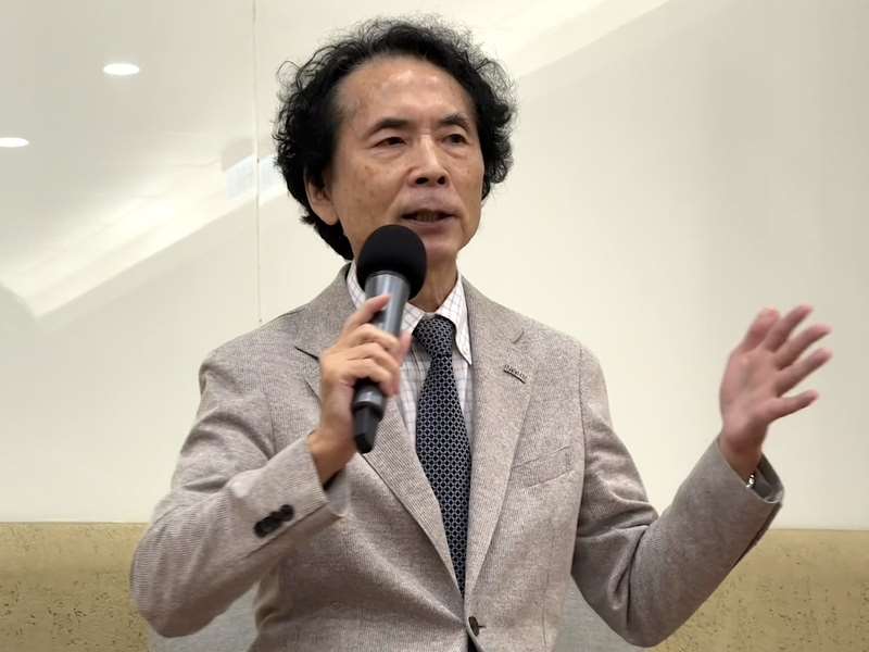 現任清大榮譽講座教授的日本學者小笠原欣幸。(資料照片/中央社)