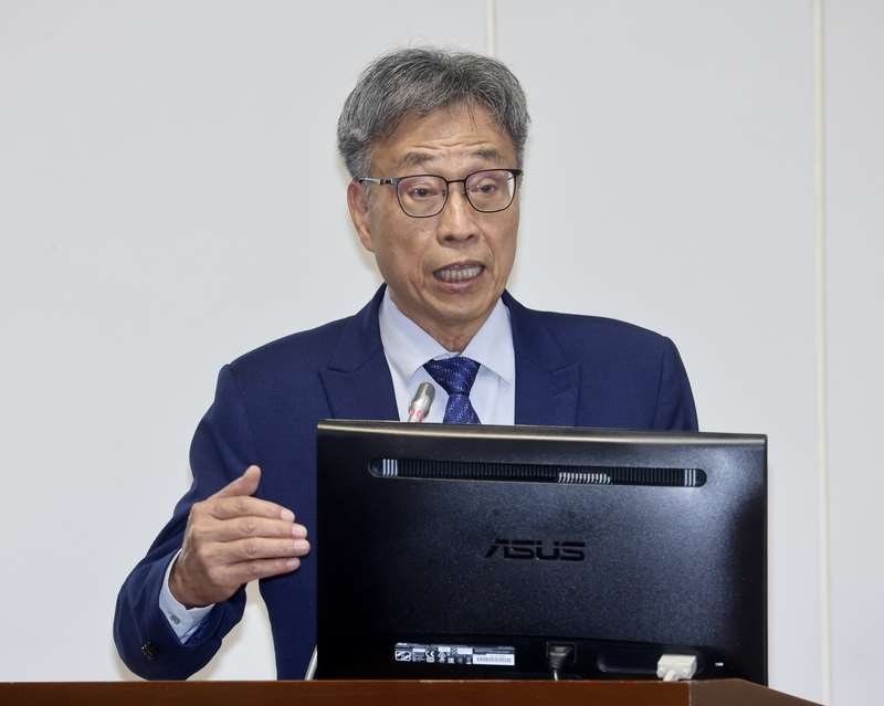 農業部長陳駿季於立法院經濟委員會備詢。資料照片 (中央社)