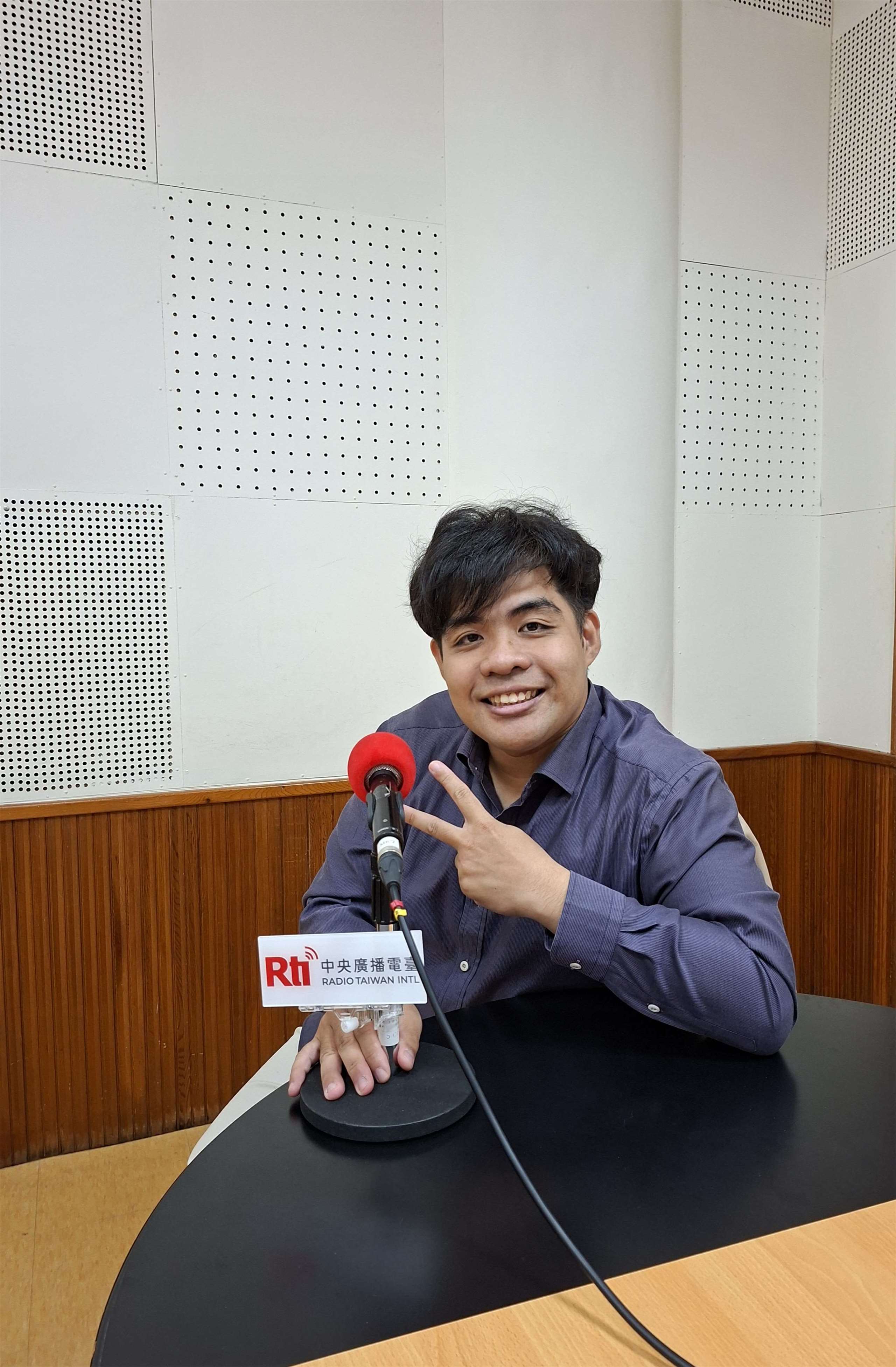 《笑林豪傑》相聲劇團團長 黃笑(黃聖欽) 分享《蠢貨膨脹》Narrenschiff