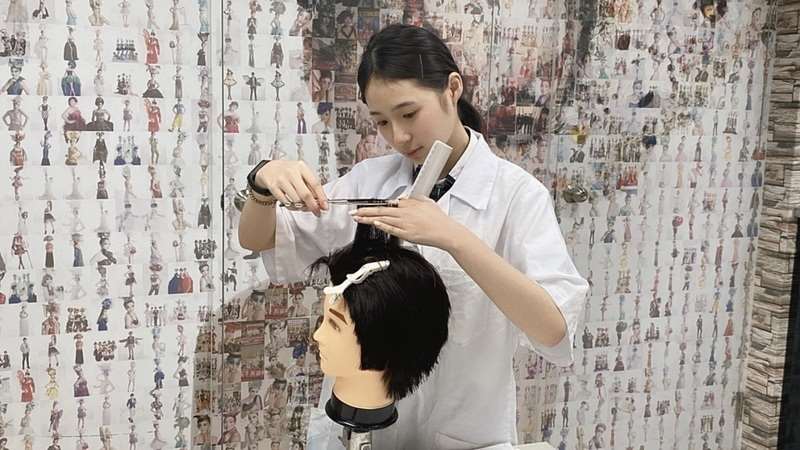 技能檢定學科測試加外語輔助，2026年再增5職類。 (圖：中央社檔案照)