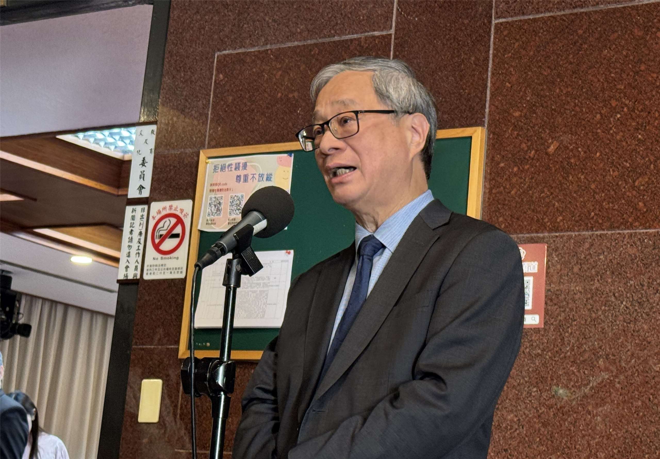 南韓在電子入境申報單錯誤將稱呼我為「中國（台灣）」，外交部表示將全面重新檢視與韓國政府的關係。外界關注台韓文化交流是否受到衝擊？文化部長李遠10日表示，會持續推動文化交流，讓更多國家了解台灣與中國區隔。(江昭倫 攝)