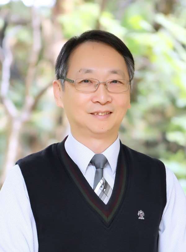 國立臺灣海洋大學社會責任實踐與永續發展中心中心主任張文哲 特聘教授