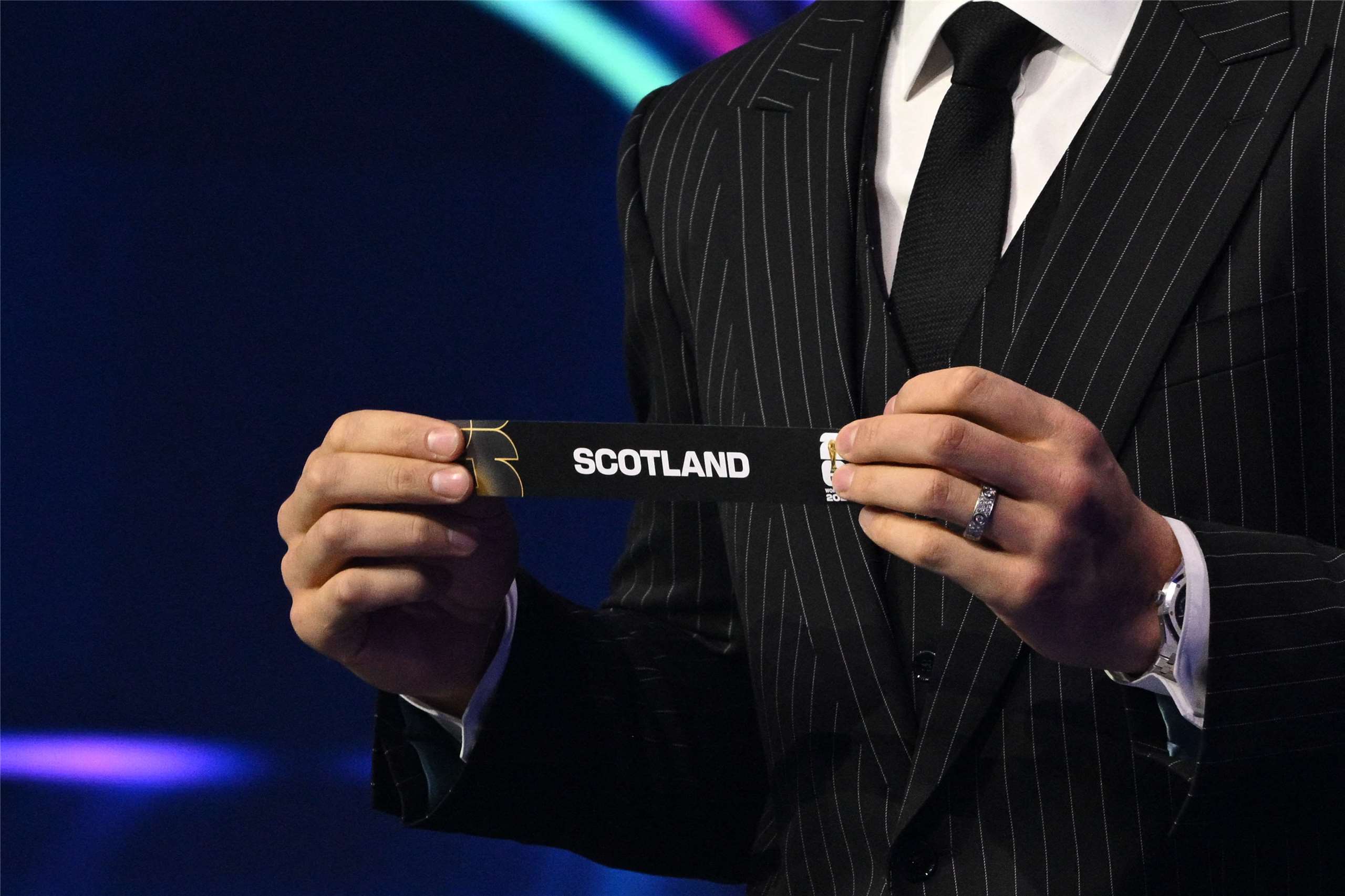 2026年世界盃足球賽5日揭曉預賽分組抽籤結果，蘇格蘭隊被分在C組，將對上5屆冠軍巴西、2022年打入準決賽的摩洛哥以及海地。