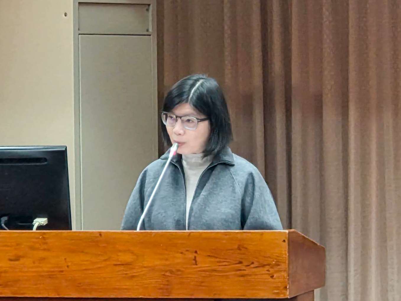 央廣董事長賴秀如10日於立法院教委會回應質詢強調，央廣官網遭駭事件後已全面升級資安層級、強化內控與外包風險管理。(江昭倫 攝)