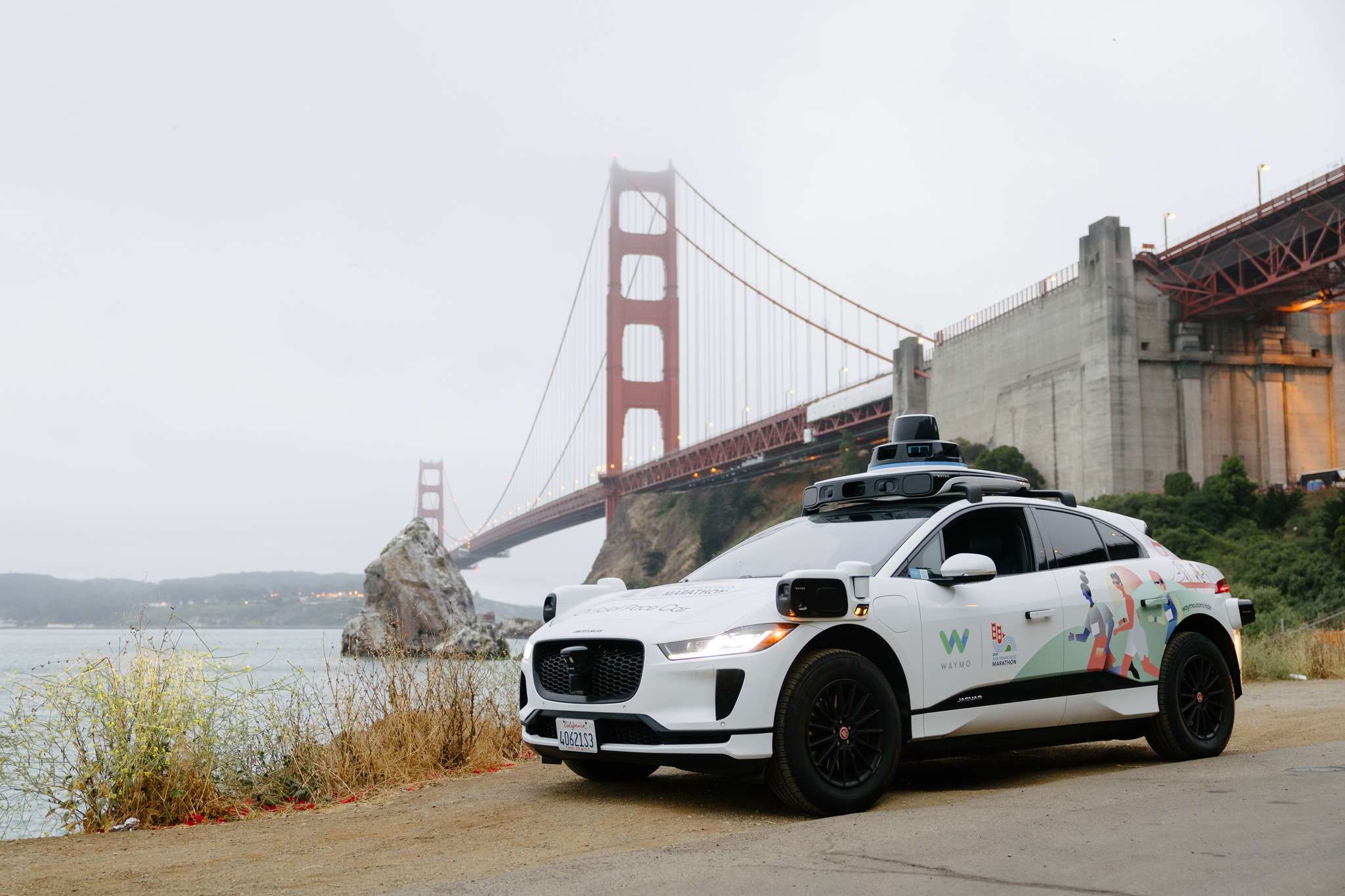 圖為Alphabet旗下Waymo所營運的自駕計程車。(圖:FB/@Waymo)