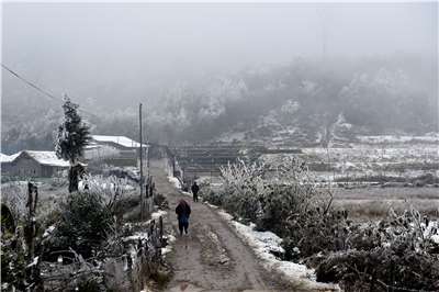 越南連中鐵路開工。圖攝於越南邊境城市老街(Lao Cai)。資料照。