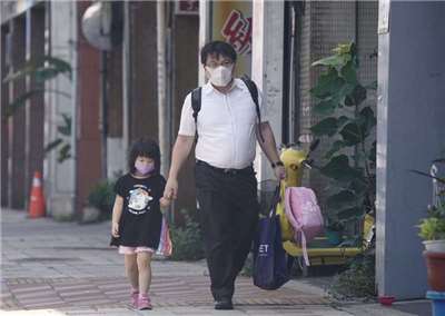 彈性育嬰假明年1月1日上路，讓勞工能以「日」請育嬰留停，勞動部11日發布獎勵要點。示意圖。(圖：中央社)