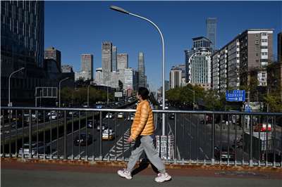 日媒推斷，中國2025年全年的固定資產投資，將首度出現1995年有這項統計以來的負成長。圖為北京街景。