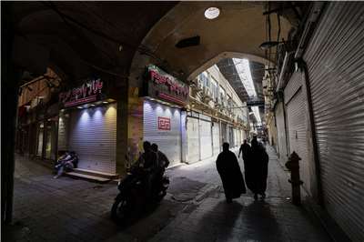 伊朗陷經濟困境貨幣匯價波動劇烈 首都店家關門抗議。(示意圖)