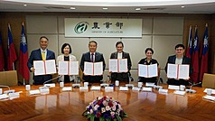 台灣與菲律賓10日簽署「畜產研究夥伴合作瞭解備忘錄」。（農業部提供）