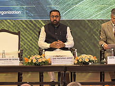 世界衛生組織（WHO）傳統醫學全球高峰會在印度登場，分享包含印度整合國家級計畫和公衛體系應用在非傳染性疾病管理的經歷，並分享包括台灣等各國相關經驗。圖為與會的印度阿育吠陀部（Ministry of AYUSH）部長暨衛生與家庭福利部部長賈達夫（Prataprao Jadhav）。
