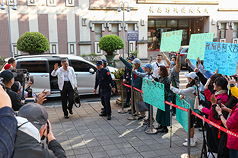 北院審理京華城等案，昨天政治獻金部分辯論結束，24日由被告應曉薇、沈慶京、柯文哲進行京華城案辯論。審判長晚間諭知全案辯論終結，定2026年3月26日下午2時30分宣判。(圖：中央社)