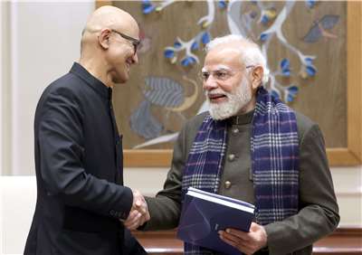 微軟執行長納德拉(Satya Nadella)在X平台，分享與印度總理莫迪(Narendra Modi)的合照。(圖:X@satyanadella)