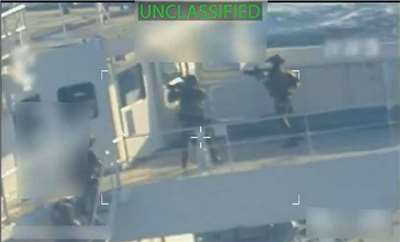 美國在委內瑞拉近海扣押了一艘大型油輪。(圖:@AGPamBondi)