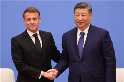 法國總統馬克宏(Emmanuel Macron)(左)與中國國家主席習近平(右)會面。