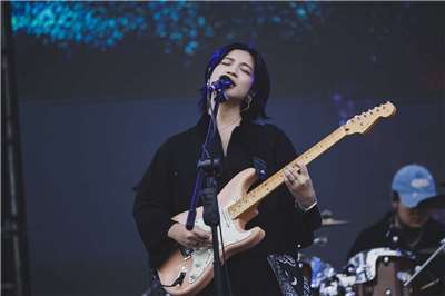 首位登上阿米斯音樂節的客家歌手黃宇寒