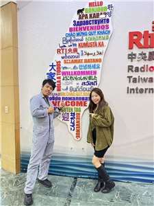 《臺灣夜市 Taiwan Yes》主持人曾偉旻，專訪【台語創作女歌手】鍾綺