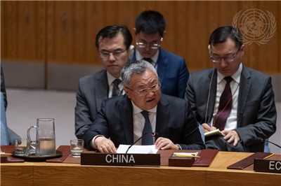 中國常駐聯合國代表傅聰(圖)15日再度在聯合國安理會發難公開指責日本首相高市早苗涉台言論。 (UN Photo/Rick Barjornas)