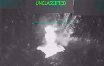 美國軍方9月2日襲擊了一艘涉嫌載運非法毒品的委內瑞拉船隻，造成11人死亡。 (圖:翻拍自X@DODResponse)