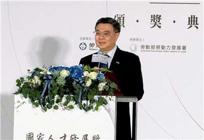 行政院長卓榮泰出席勞動部「2025 國家人才發展獎」頒獎典禮。(謝佳興 攝)