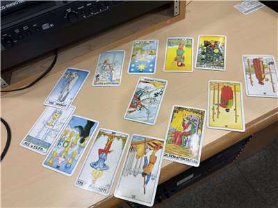 人生的抉擇-從塔羅牌釐清未來方向