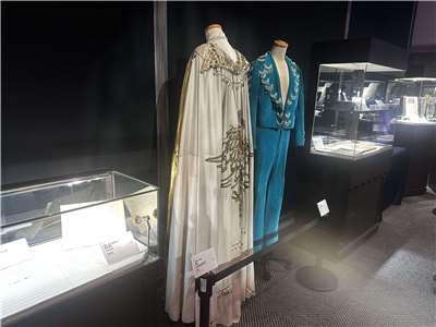 傳藝中心台灣音樂館獲得6位知名台灣音樂人捐贈的各式文物，在現場展出。(楊雨青攝)