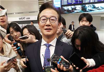 韓國海洋水產部長田載秀涉收賄，11日宣布辭職。 