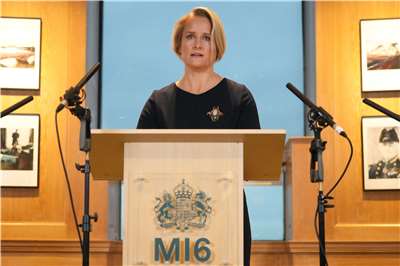 英國軍情6處新任總監梅特維利(Blaise Metreweli)15日表示，普丁正拖延和談，仍企圖征服烏克蘭。 