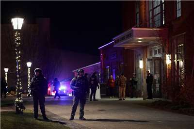 美國布朗大學發生槍擊事件，校園隨即封鎖。