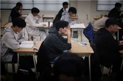 南韓11月13日舉行全國大學入學考試。資料照。