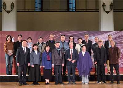 國台交15日舉辦80週年特刊《蓄銳80》發布會，文化部長李遠、國台交團長歐陽慧剛，及不少文化界貴賓出席，見證這本承載樂團80年記憶與台灣音樂史的重要出版。(江昭倫 攝)