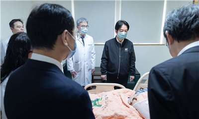 賴清德總統20日前往臺大醫院、聯醫和平院區、聯醫中興院區探視北市隨機襲擊事件傷者。 (圖:總統府)