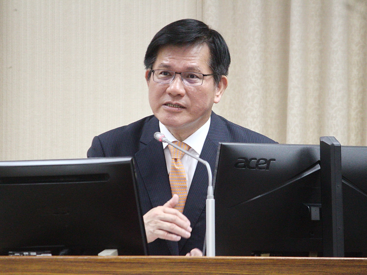 外交部長林佳龍19日在立法院答詢時表示，前外長吳釗燮祕書何仁傑的洩密行為，對國家外交工作帶來重大傷害 (央廣記者王照坤 攝)