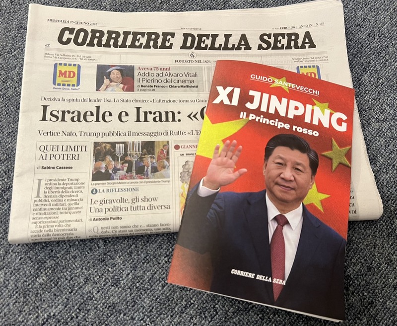 義大利大報「晚郵報」25日在各大零售點隨報附贈一
本「習近平專刊」，詳細介紹中國國家主席習近平的
家庭背景與崛起過程，描述習近平如何從文革倖存
者，變成更專制的共產信仰者。