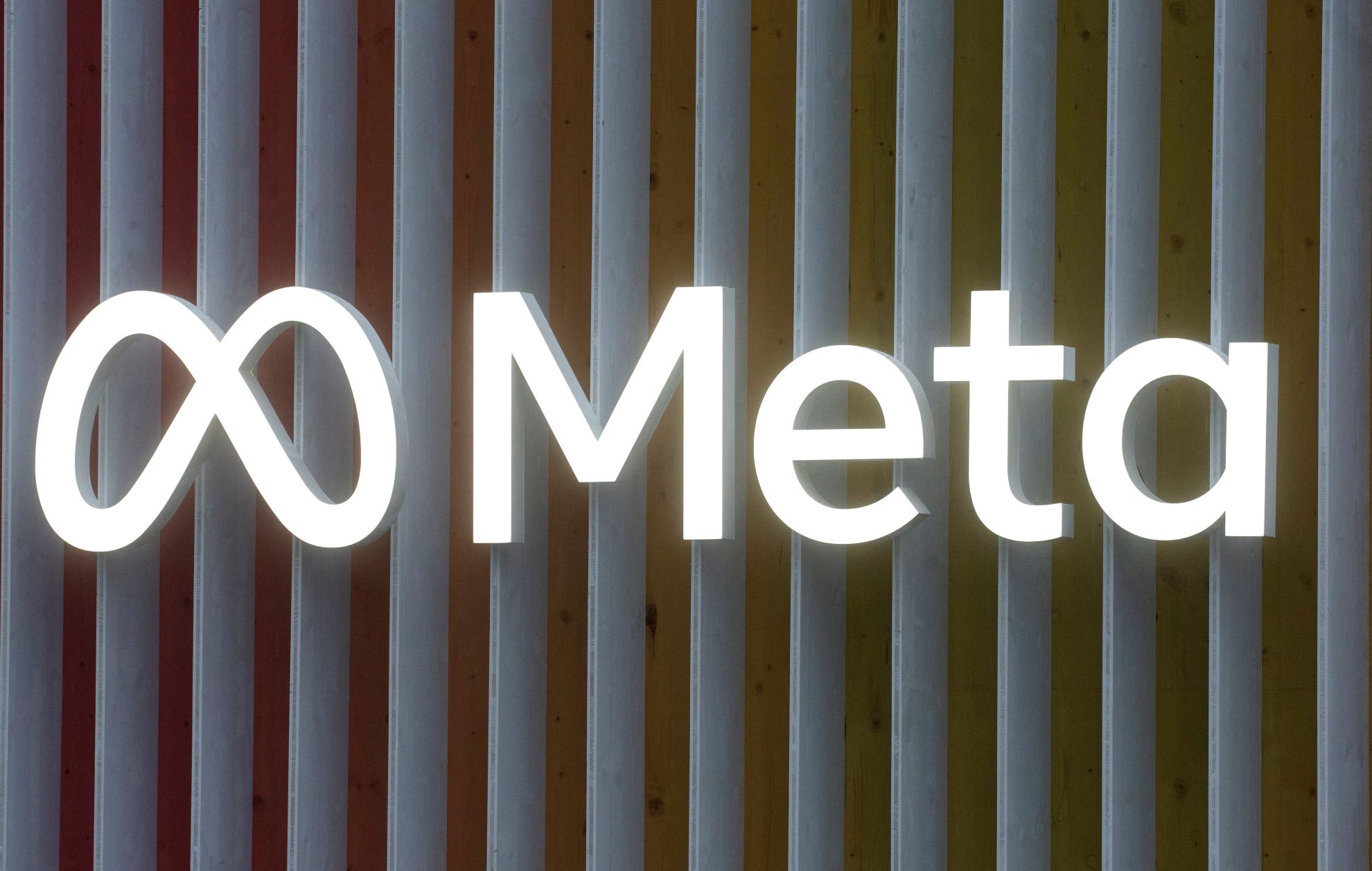 數發部近期再次收到Meta涉廣告揭露不全案件，最快將於本週再次開罰，同時也傳出Meta高層訪台將拜會數發部。(路透社/達志影像)