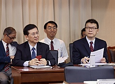 立法院交通委員會12日上午舉行「我國媒體議價制度立法」公聽會。 (圖：中央社)