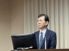 數發部長黃彥男18日表示，會主責「兆元軟體平台產業」與「智慧政府與資料治理」2項，且未來4年希望針對新增的工作項目再多爭取新台幣160億元經費。(圖：中央社)